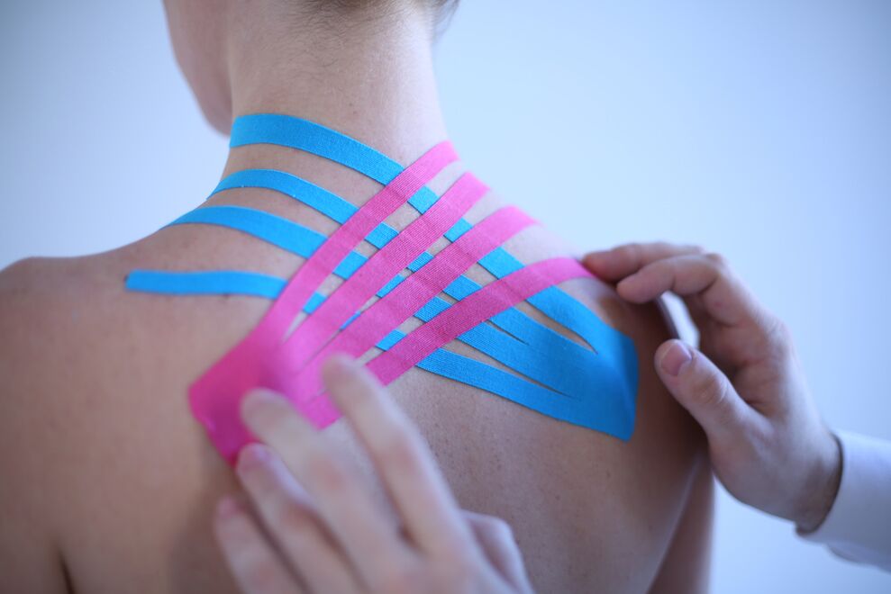 Spinal osteokondroz için kinesiotaping