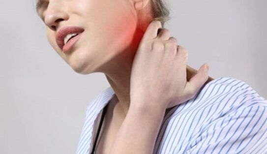 Osteokondroz nedeniyle boyun ağrısı